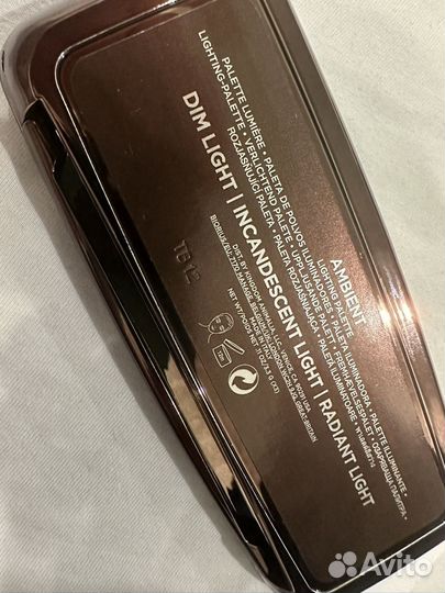 Hourglass палетка пудр