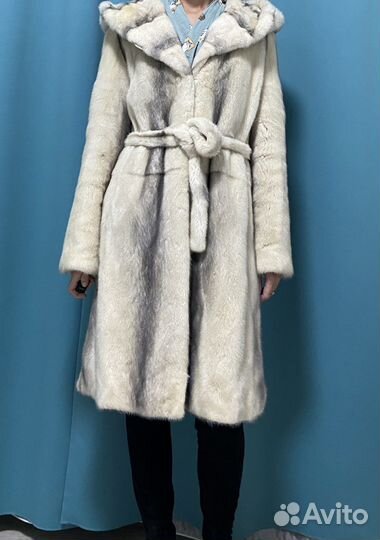 Норковая тёплая шуба р-р42-46