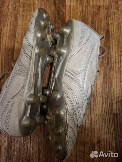 Футбольные бутсы Mizuno, 27,5см