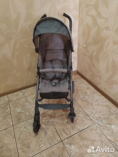 Прогулочная коляска трость chicco