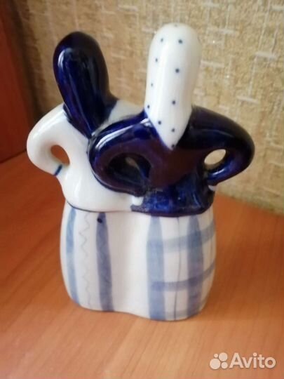Статуэтка фарфор Гжель