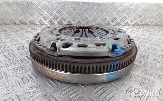 Маховик демпферный дизельный skoda superb 2 (EEA16