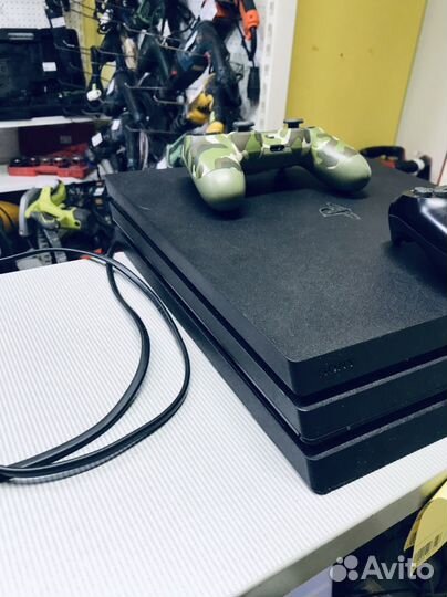 Sony PS4 pro 1tb