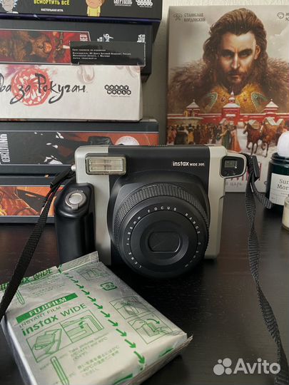 Фотоаппарат с моментальной печатью