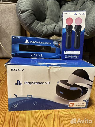 Продаю Playstation VR v1