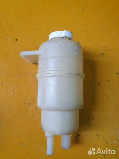 Бачок гидроусилителя гура митсубиси mitsubishi 1.8