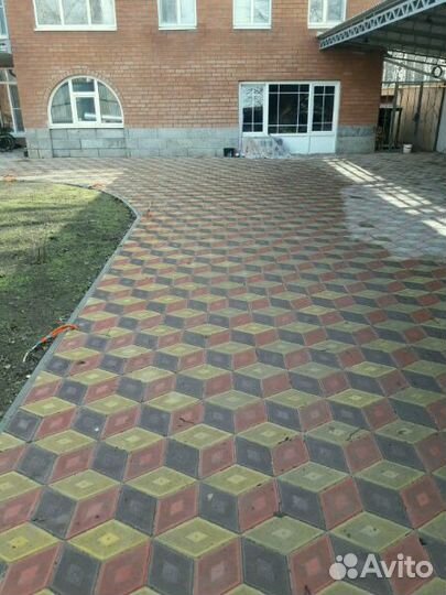 Укладка тротуарной плитки