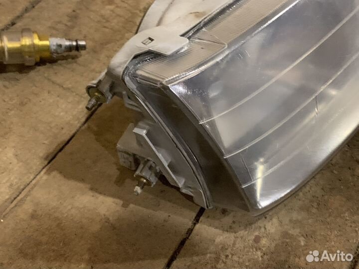 Фары toyota mark 2 100