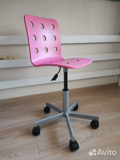 Кресло детское дляучебы IKEA Jules стул на колесах