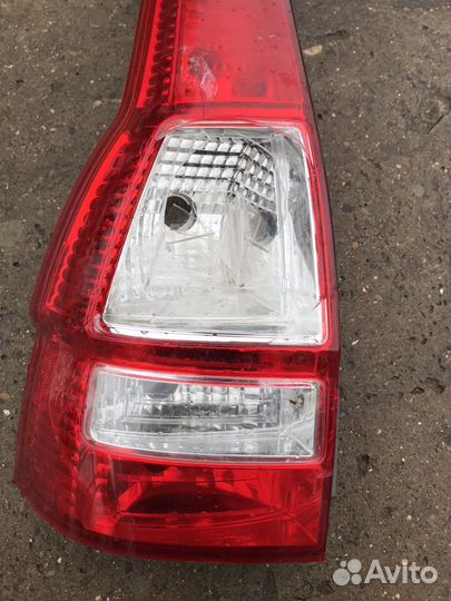 Фонарь задний левый на Honda CRV