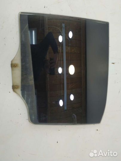 Hyundai Accent стекло заднее