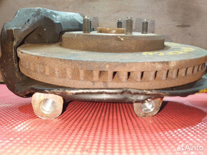 Ступица перед. toyota celsior