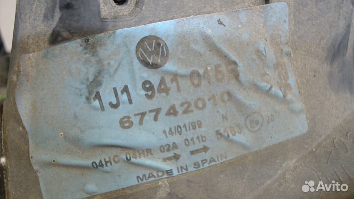 Фара (передняя) Volkswagen Golf 4, 1999