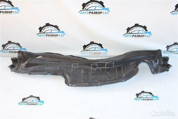 Панель кузова под жабо Toyota Vitz SCP90 2SZ-FE