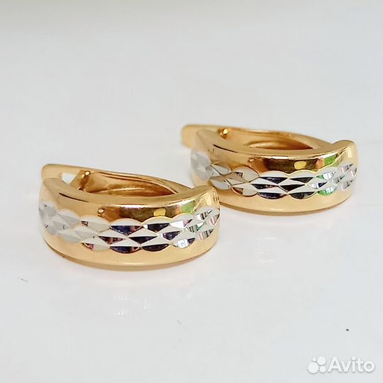 Золотые серьги