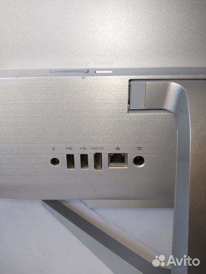 Моноблок Acer AMD A9-9425/4/SSD128/R5/Win10/23.8