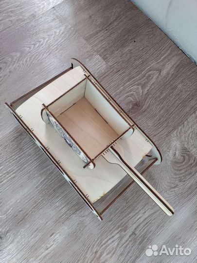 Танк деревянный / подарок / подставка для бутылок