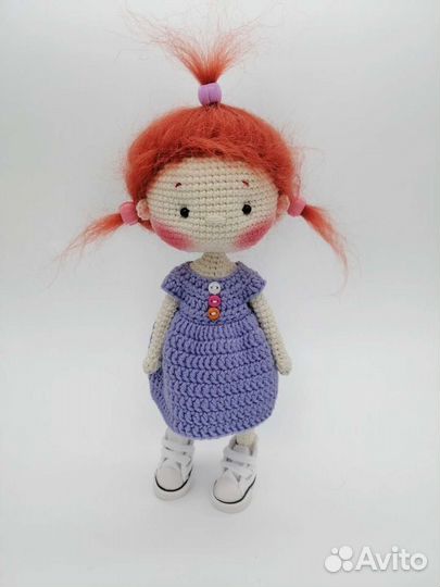Вязаная интерьерная кукла