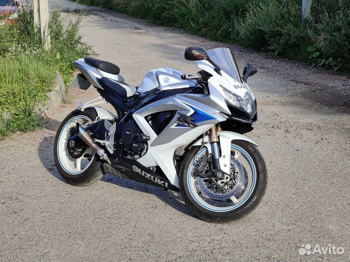 Suzuki GSX-R600 k8