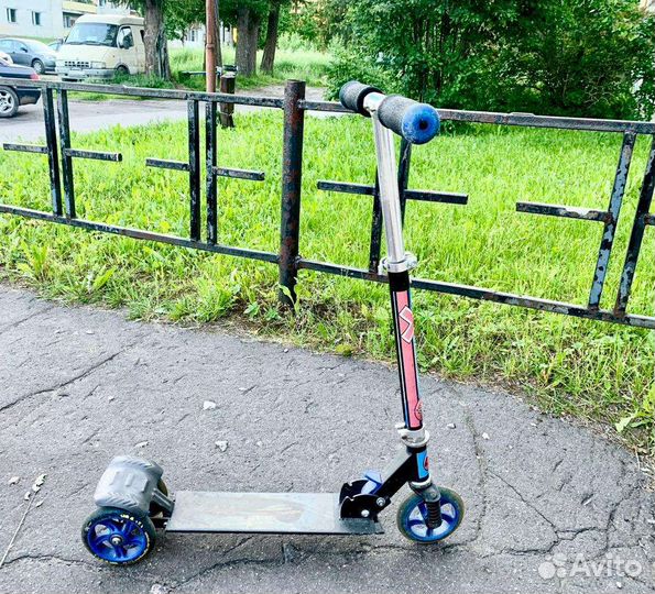 Самокат детский трехколесный