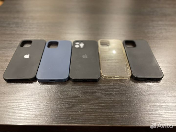 Чехлы на iPhone 11/12