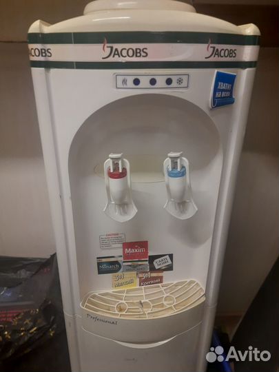 Куллер для воды