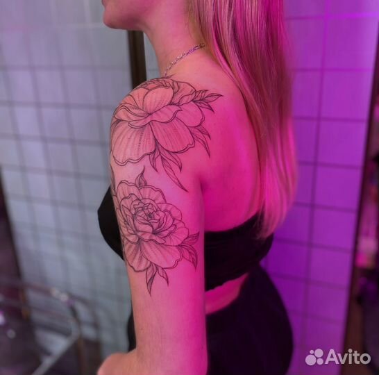 Художественные Татуировки и пирсинг