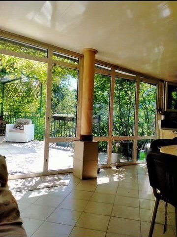 Дом 90 м² на участке 5 сот.