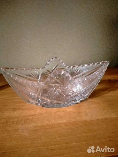 Хрустальная ваза