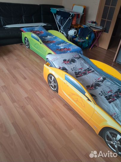 Детская кровать машинка с матрасом