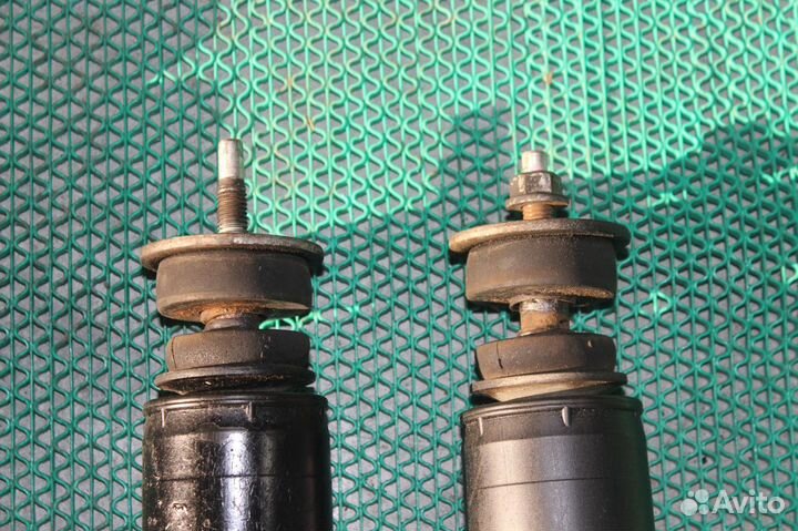 Комплект амортизаторов Chevrolet Tahoe GMT800