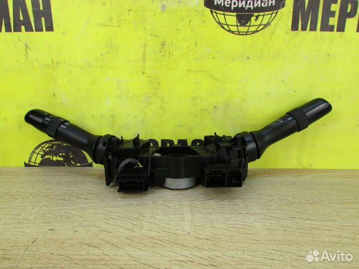 Подрулевой переключатель в сборе Тойота Камри 40