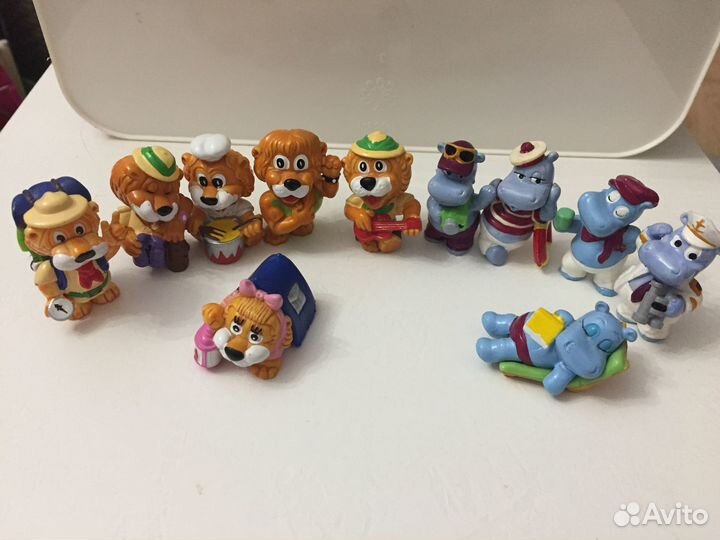 Киндер игрушки из 90 г разные