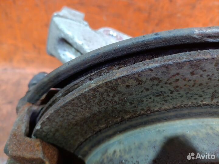 Кулак поворотный задний левый Subaru Legacy wagon BP5