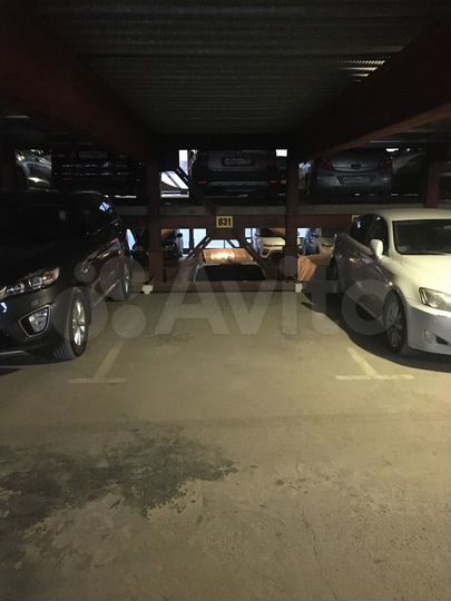 Машиноместо, 13 м²