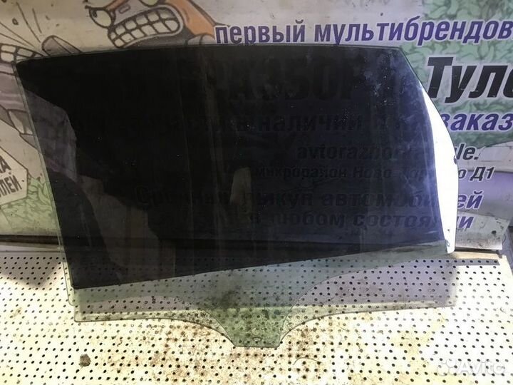 Стекло двери заднее правое Ford Focus 3