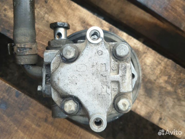 Гур руля фольцваген туарег 3.2