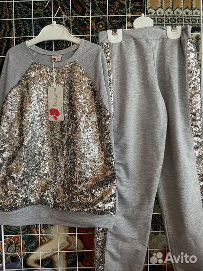 Костюм спортивный