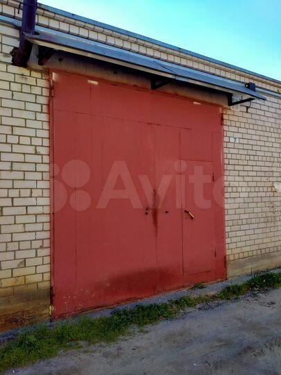 Гараж, > 30 м²