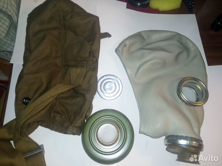 Противогаз советский с чехлом