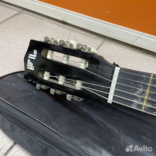 Классическая гитара Terris 6 струны