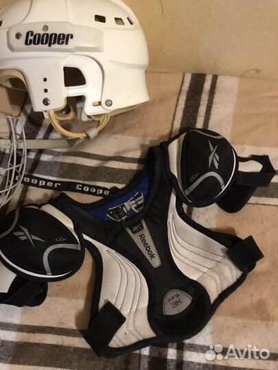 Хоккейный нагрудник