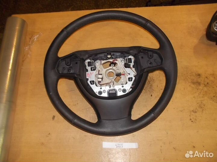 Рулевое колесо. (BMW 5, BMW 7)
