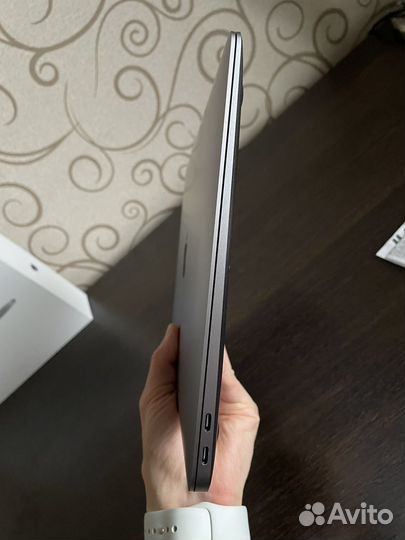 Apple MacBook air 13 2020 m1 (space gray)