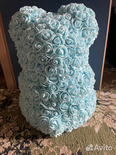 Медведь из роз