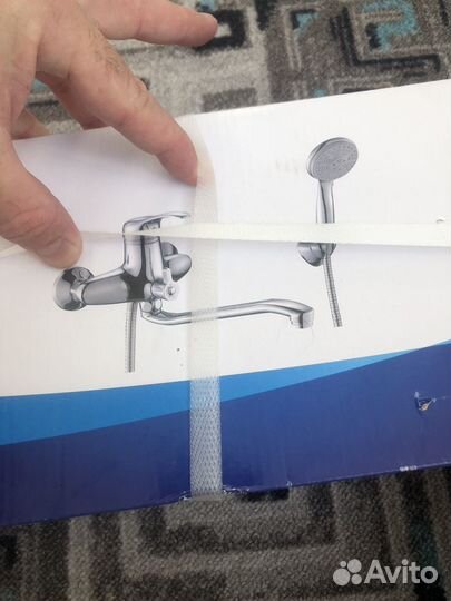 Смеситель для ванны с душем