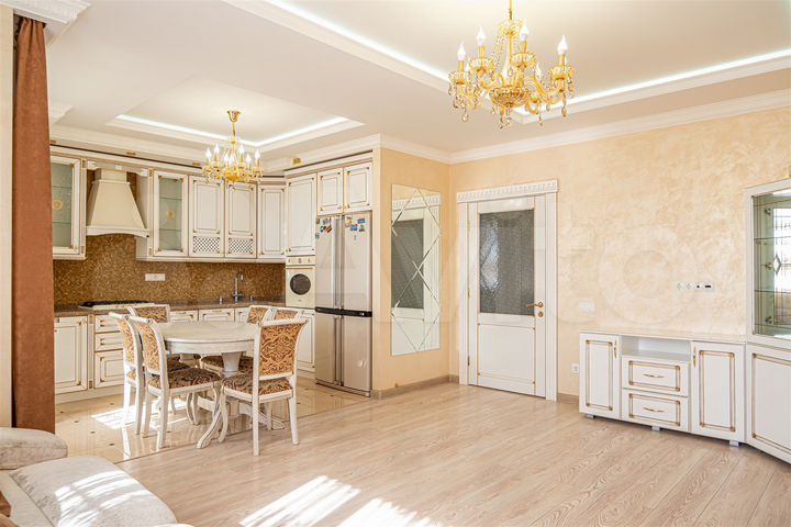 3-к. квартира, 115 м², 16/18 эт.