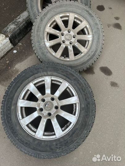 R16 Bridgestone Ice Cruiser 7000 215/65, PCD 5x114.3 DIA 60.1