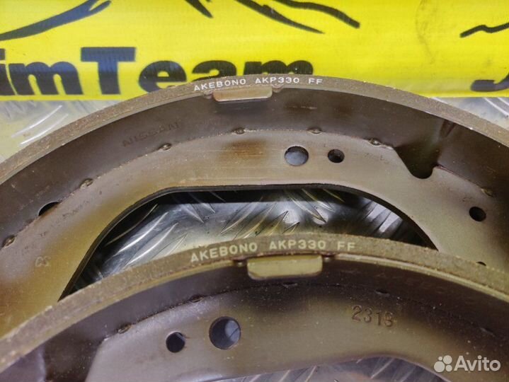 Колодки тормозные (akebono Япония) задние Nissan