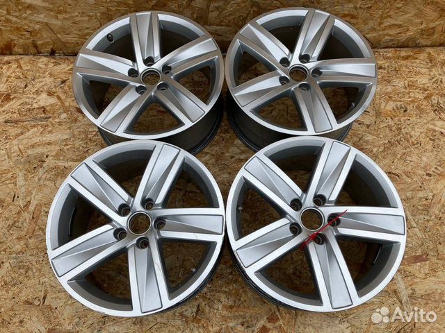 Комплект литых дисков R17x8 5x112